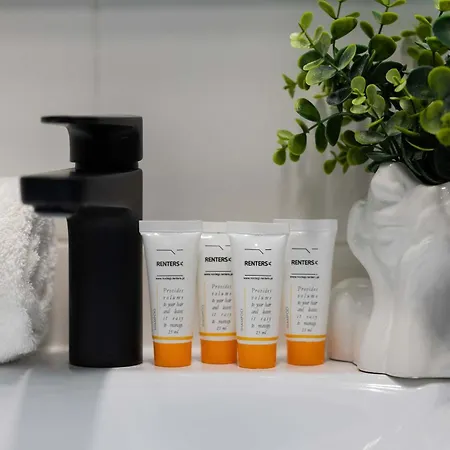 Atmospheric And Spacious In For 3 People By Renters * وارسو