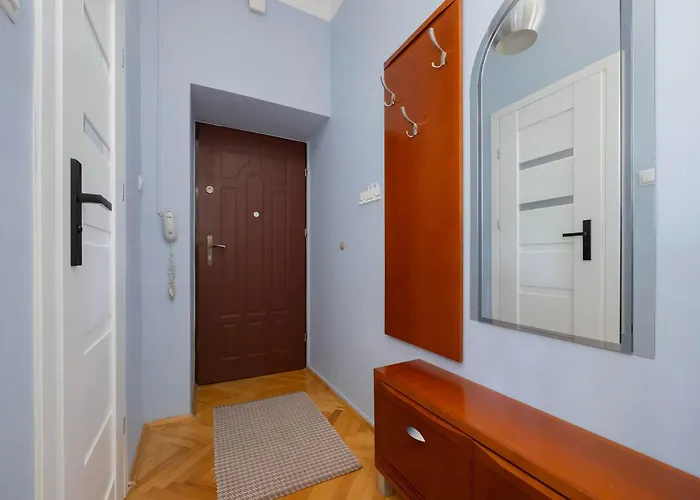 Atmospheric And Spacious In For 3 People By Renters