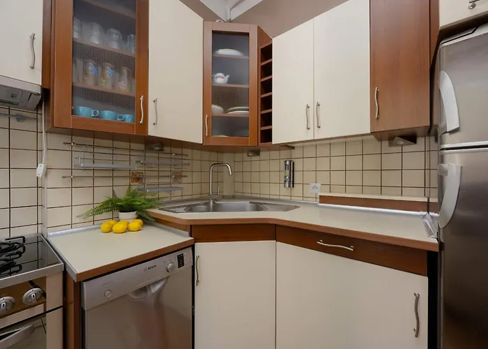 Atmospheric And Spacious In For 3 People By Renters