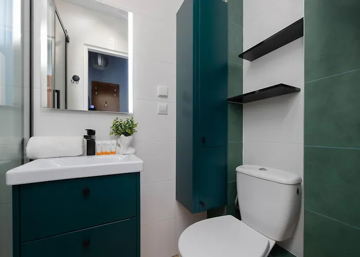 Apartment Atmospheric And Spacious In For 3 People By Renters