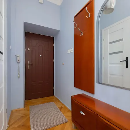 Atmospheric And Spacious In For 3 People By Renters